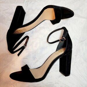 Vince Camuto Malissa Black Suede Stappy Block Heel Women's 8 M Nearly Nude EUC